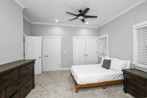 3 عدّة غرف نوم ومكتب ومكواة/لوح كي وواي فاي