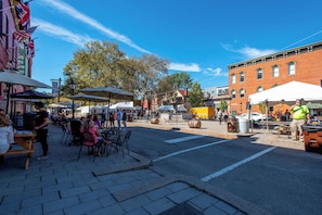 Outdoor dining - Heart of Mainstrasse 1 (Covington)