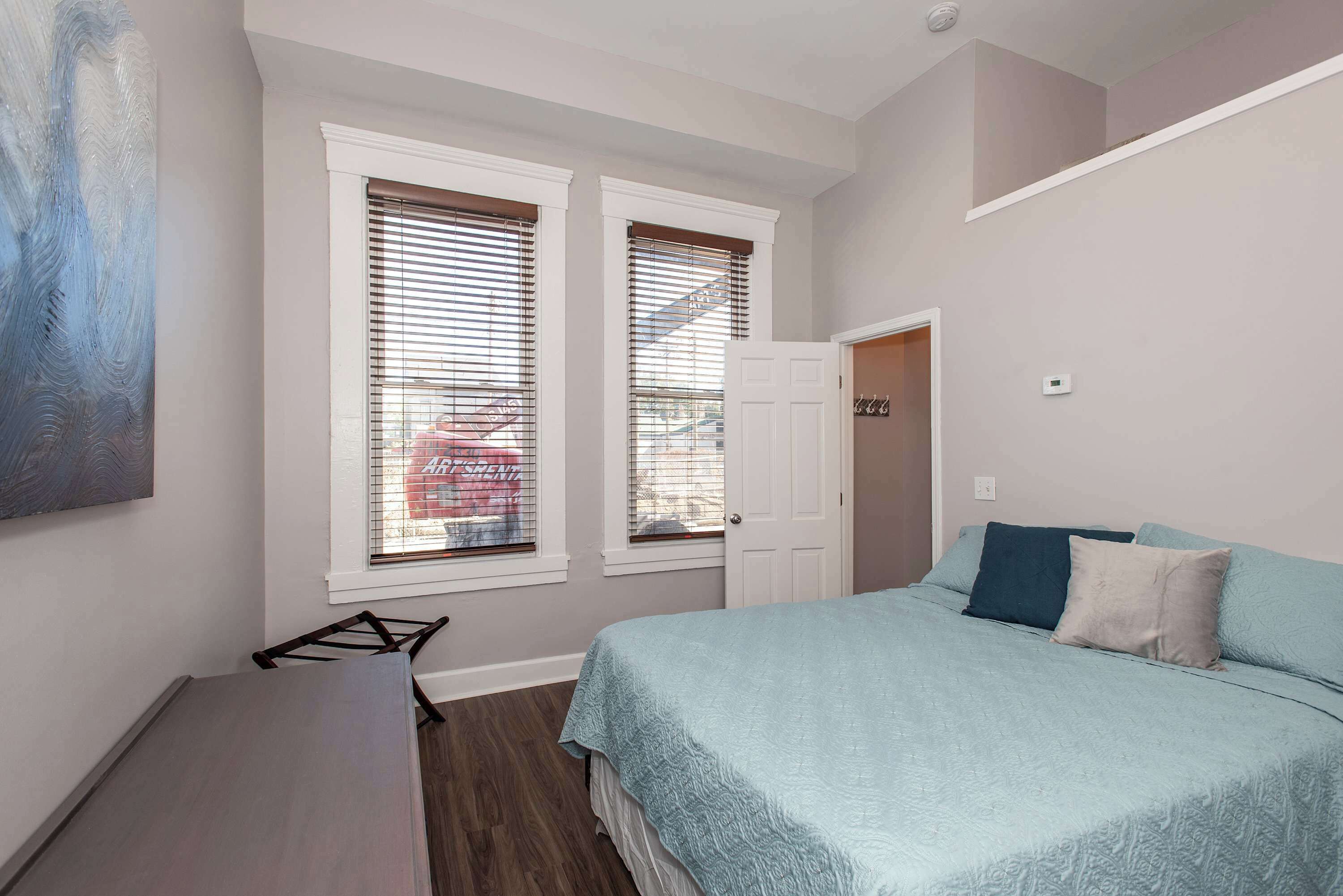 1 chambre, fer et planche à repasser, Wi-Fi, draps fournis