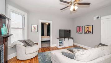 1 chambre, fer et planche à repasser, Wi-Fi, draps fournis