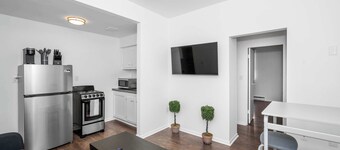 Northside Suites 3 – A Chic, Relaxed Stay for 2