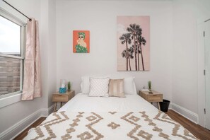 2 bedrooms, WiFi, bed sheets