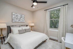 3 bedrooms, desk, iron/ironing board, travel cot