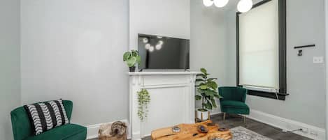 TV, escritórios