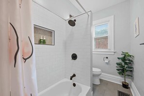 Shower, hair dryer, towels, shampoo - Merion Village Residences 1164 (Columbus)