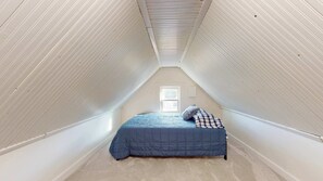 3 slaapkamers, een bureau, wifi, beddengoed