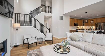 Lunar Haven – Gorgeous 5 BDR