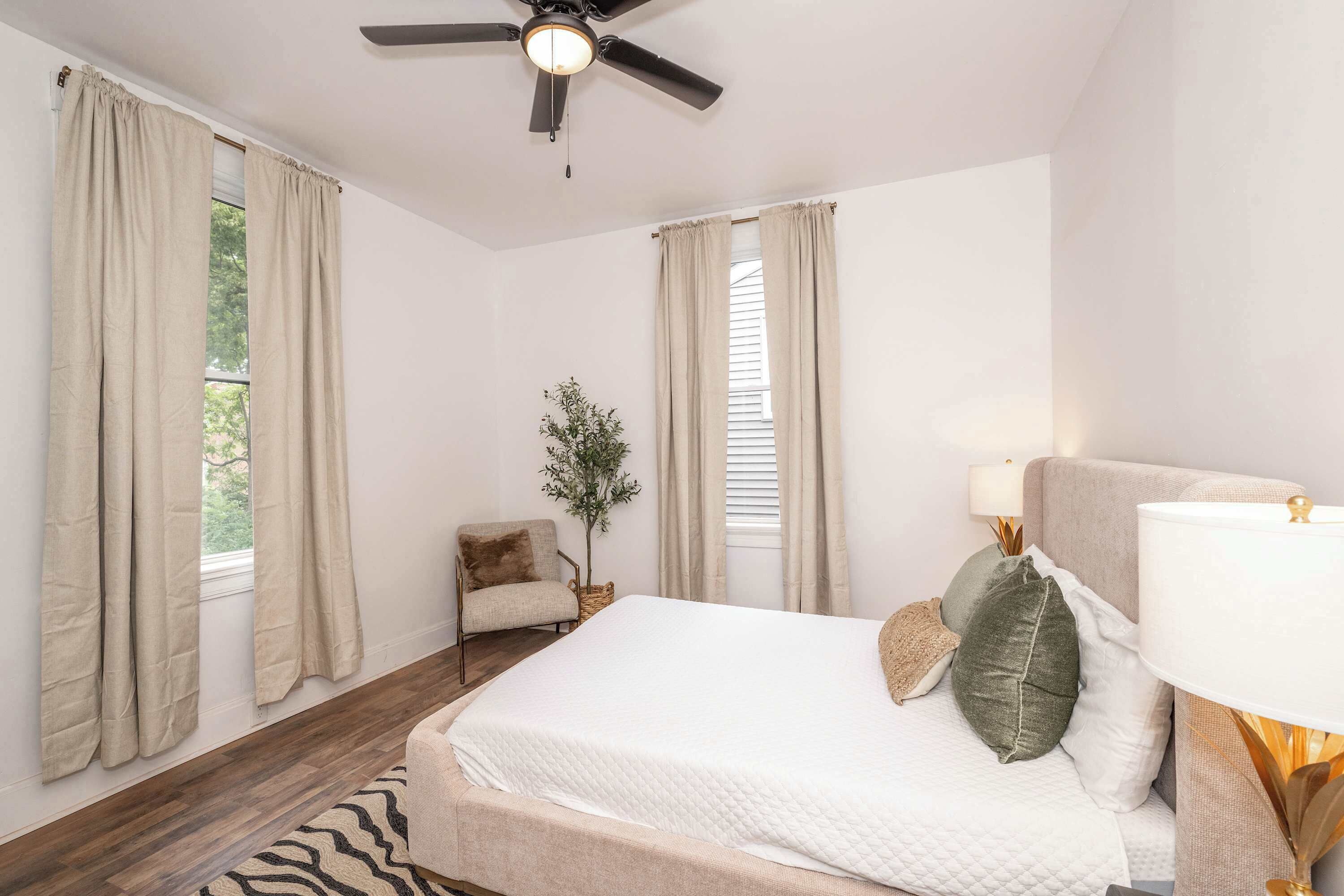 5 多间卧室、熨斗/熨衣板、WiFi、床单