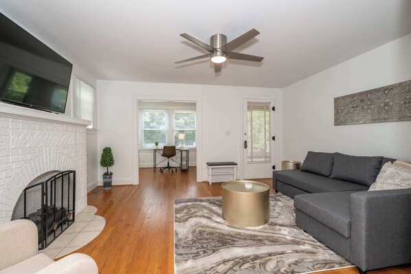TV, fireplace, offices