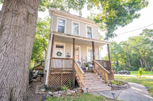 Hackberry Retreat 1 | Close to Downtown