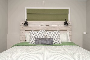 4 quartos, escrivaninha, Wi-Fi, roupa de cama
