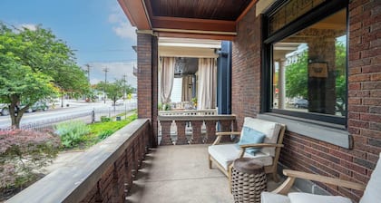 Doctor’s Retreat w/ Hot Tub