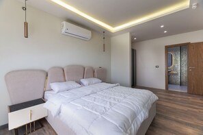 7 habitaciones y caja de seguridad en la habitación 