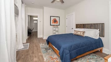 1 bedroom, WiFi, bed sheets