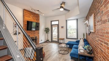 Télévision, espaces bureaux