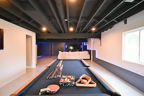 Game room - Poolside Paradise Near the Ark (Walton)