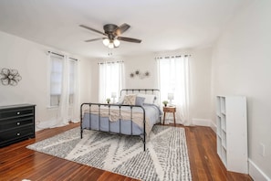 1 bedroom, iron/ironing board, WiFi, bed sheets