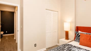 1 bedroom, iron/ironing board, WiFi, bed sheets