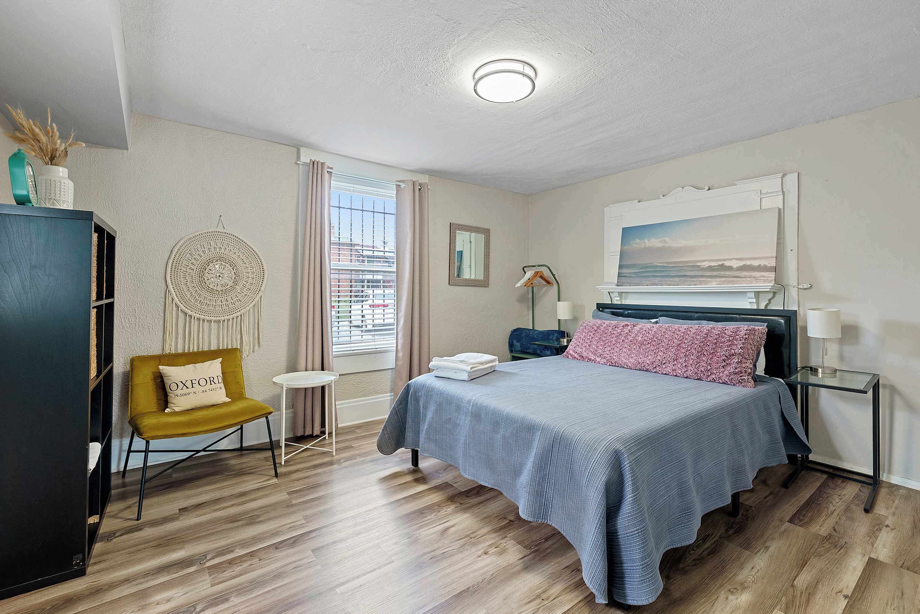 3 quartos, escrivaninha, Wi-Fi, roupa de cama