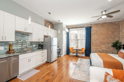 Findlay Market Suite 3 – For 2!
