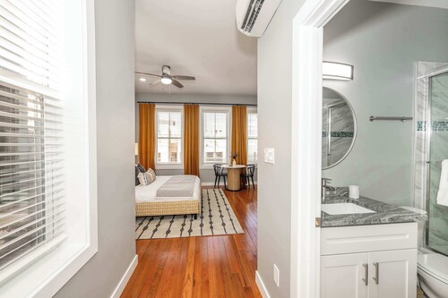 Findlay Market Suite 4 – For 2!