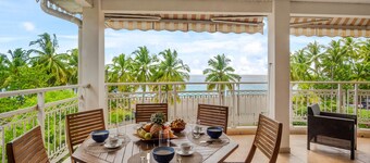 Apartment Alizés - Sea view & Direct beach access