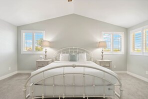 5 室のベッドルーム、デスク、アイロン / アイロン台、WiFi