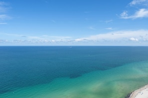 On the beach - Stunning  Penthouse  Resort Amenities  12 people (Hollywood)