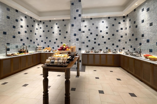 Hotel Santiago, Curio Collection by Hilton