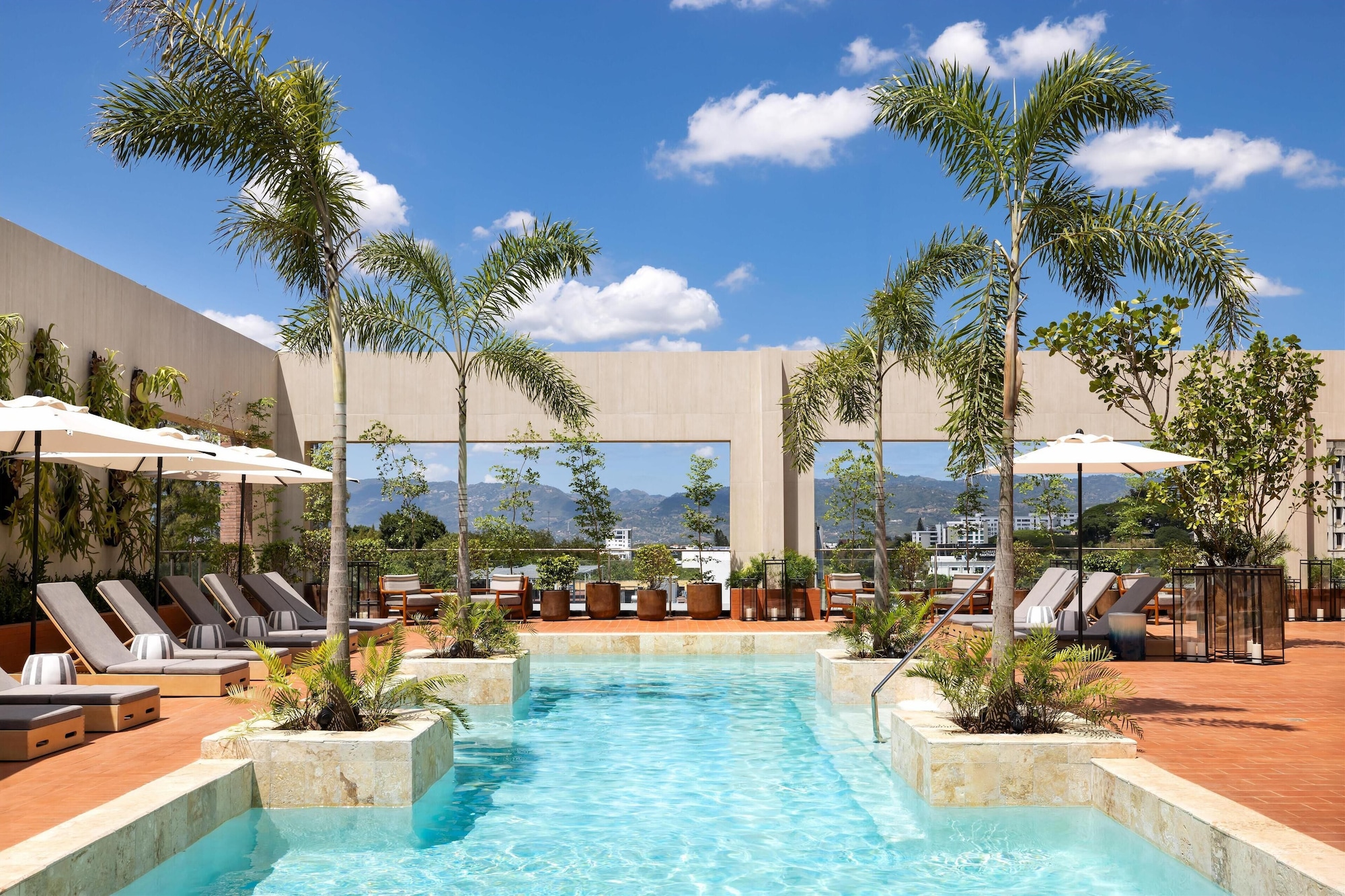 4 Star Hotels