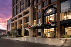 Exterior - Hotel Santiago, Curio Collection by Hilton (Santiago de los Caballeros)