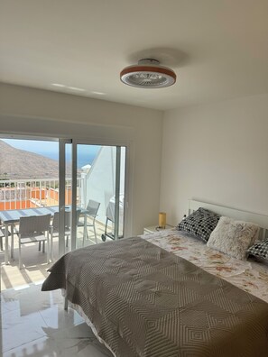 1 bedroom, iron/ironing board, travel cot, free WiFi