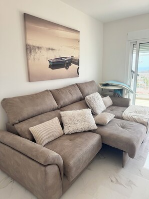 Smart TV - Penthouse Mirador del Atlántico (Chayofa)