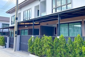 Unclassified image, 2 of 39, button - Yunman Vacation Villa Pattaya (Pattaya)