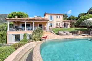 Outdoor pool - Villa Alouette, Sea view, swimming pool, air conditioning (Cavalaire-sur-Mer)