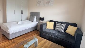 Soundproofing, free WiFi