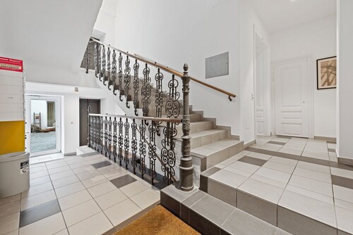 Cozy City Apartments