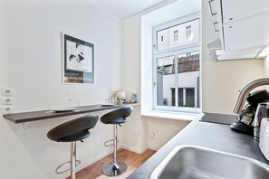 Standard Apartment | Private kitchen | Electric kettle - Cozy City Apartments (Vienna)