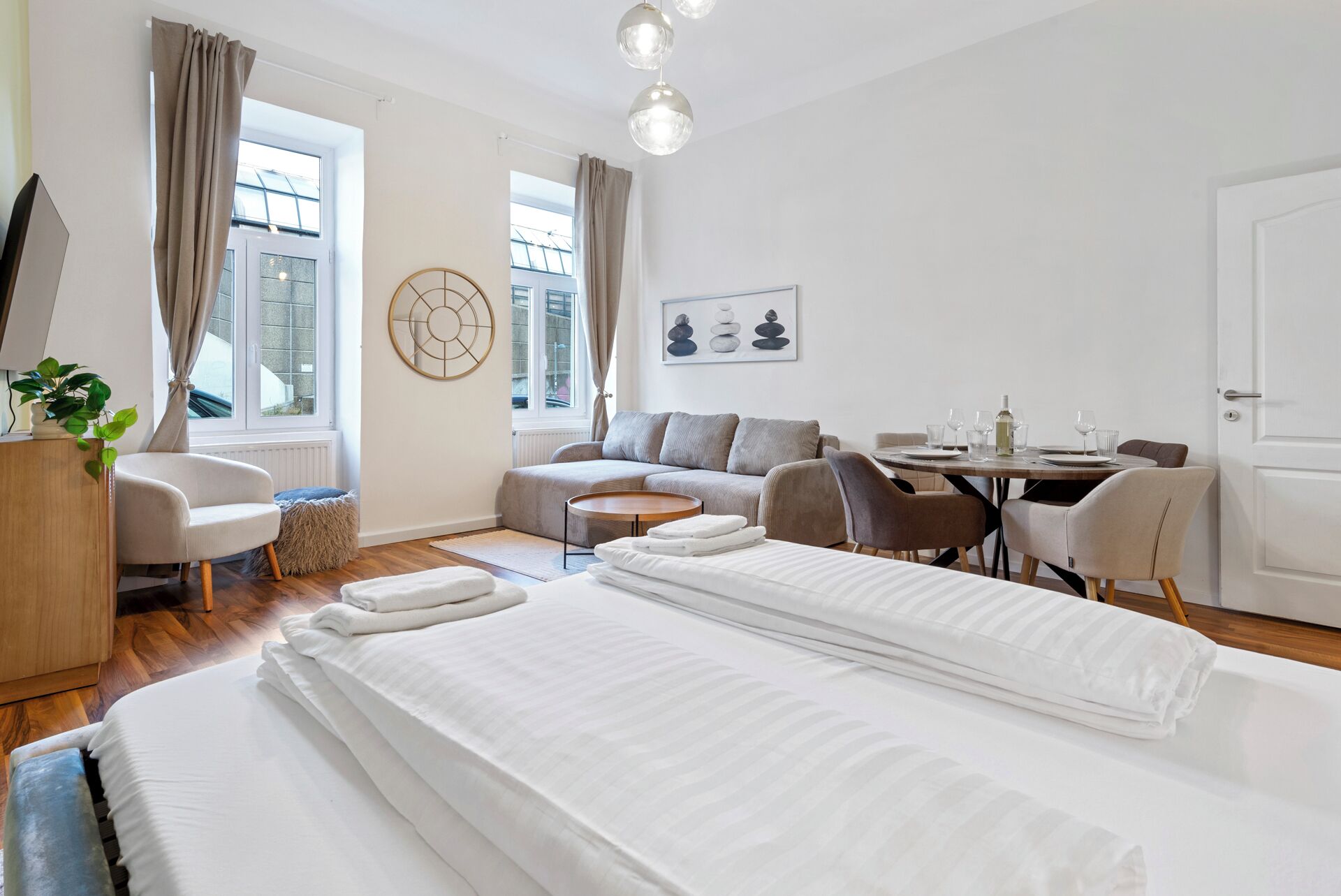 Comfort-Apartment | Wohnbereich | Flachbildfernseher