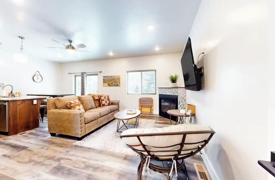 Crooked River Townhome Brian Head 4 Bdrm 3 Bth - Brian Head, UT