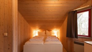 2 soverom og reiseseng for barn