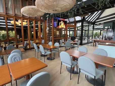 Exterior. ibis Styles Paris Hippodrome de Vincennes