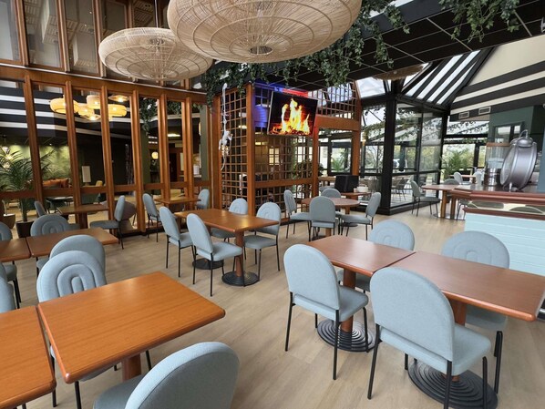 Exterior - ibis Styles Paris Hippodrome de Vincennes (Joinville-le-Pont)