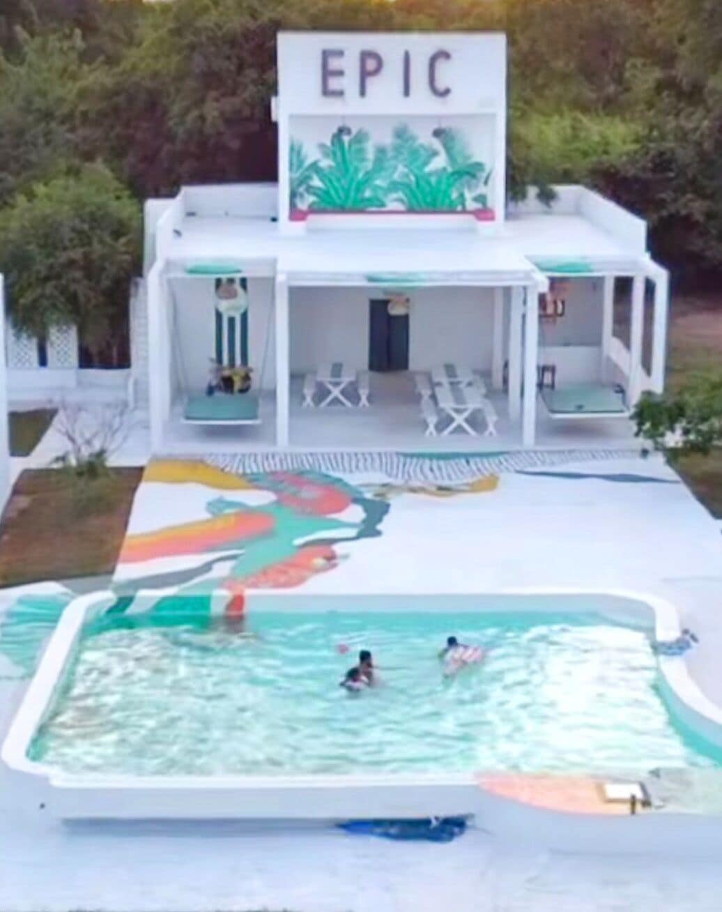 Outdoor pool, lifeguards on site