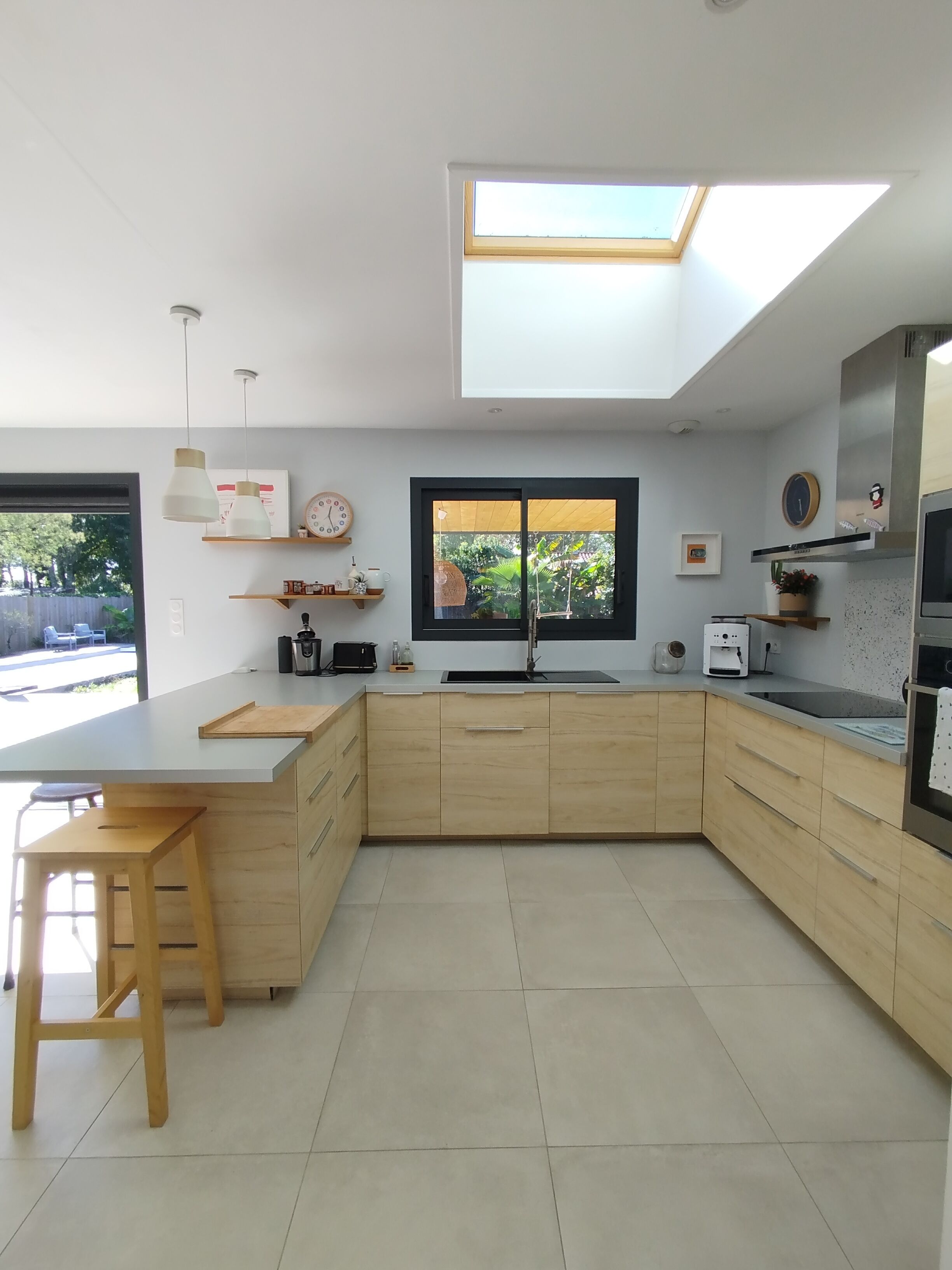 冰箱、微波炉、烤箱、炉灶