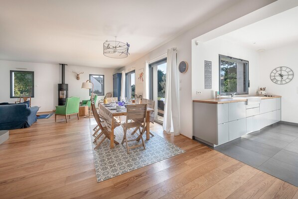 Interior - 200m from beach, house for 6 adults 4 children (Piriac-sur-Mer)