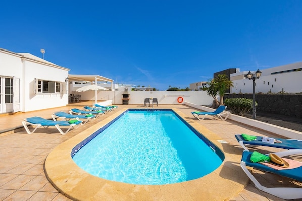 A heated pool - Villa Temuime - Five Bedroom Villa, Sleeps 10 (Puerto Calero)