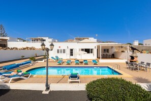 A heated pool - Villa Temuime - Five Bedroom Villa, Sleeps 10 (Puerto Calero)