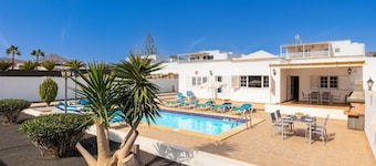 Villa Temuime - Five Bedroom Villa, Sleeps 10