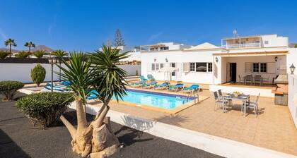 Villa Temuime - Five Bedroom Villa, Sleeps 10